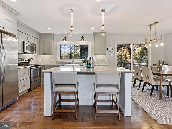 5th image of 12025 Willowood Dr