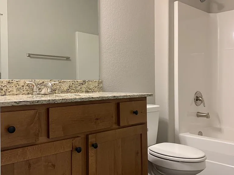 422 Red Robin St — Photo 19