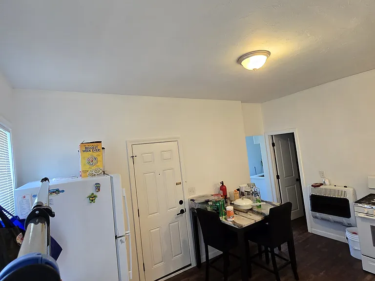 38 Fox St #3 — Photo 9