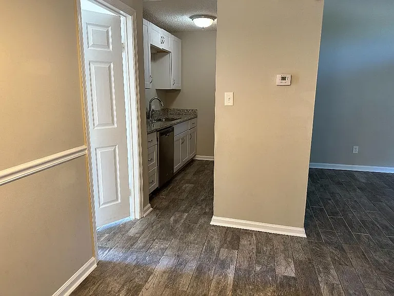 1908 Millpoint Ln — Photo 9