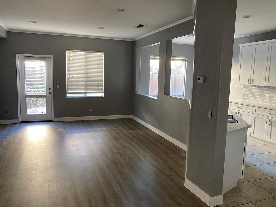 Family Room / Dining Room
