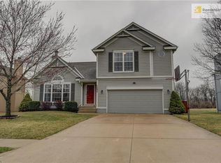 1257 SE Princeton Dr, Lees Summit, MO 64081