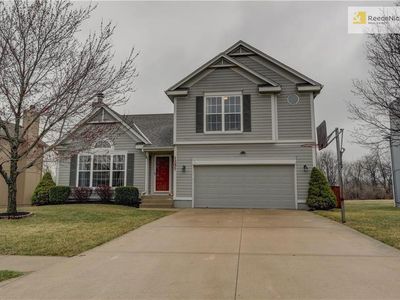 1257 SE Princeton Dr, Lees Summit, MO, 64081