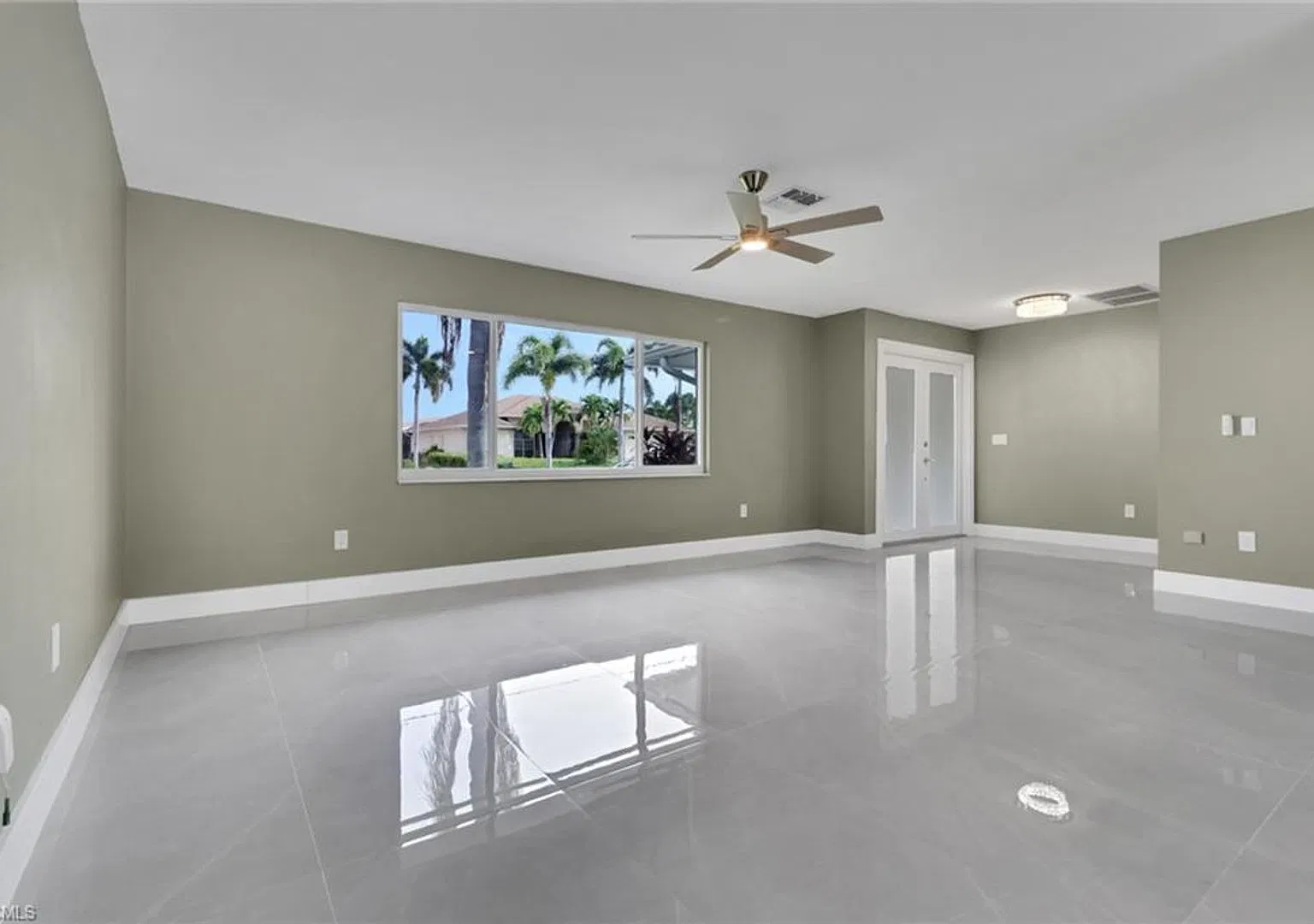 Elegant 3-Bedroom Pool Home in the Prestigious 8 Lakes Area of SW Cape Coral! — Photo 1