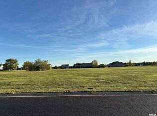 303 Silver Creek Dr, Washington, IL 61571