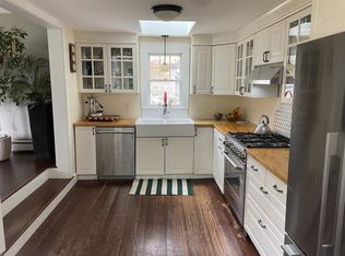 26 Main St S, Freeport, ME 04032