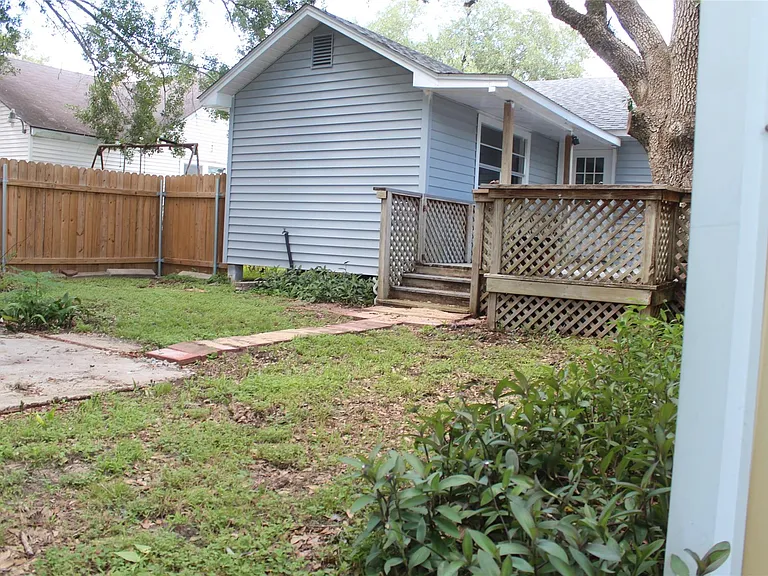 807 Depot St — Photo 24