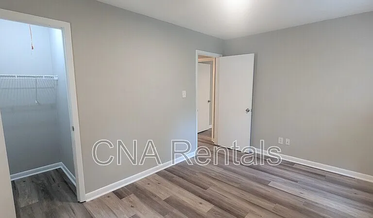 838 Wilson Cir — Photo 13
