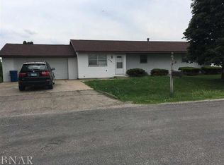 408 E Ririe Pl, Flanagan, IL 61740