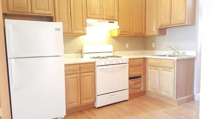 Rented by Urban Realty NYC | media 1