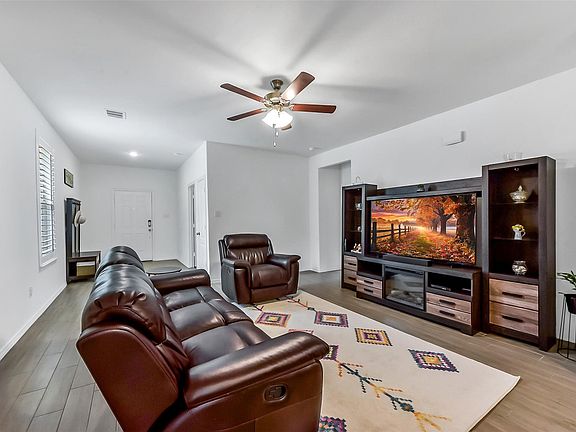 5th image of 19627 Marsh Pine Ln