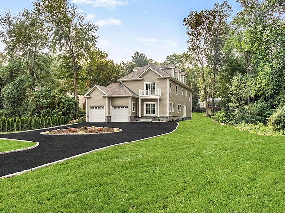 4th image of 1 Kewanee Rd