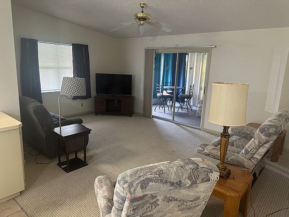5th image of 1604 Pinehurst Dr
