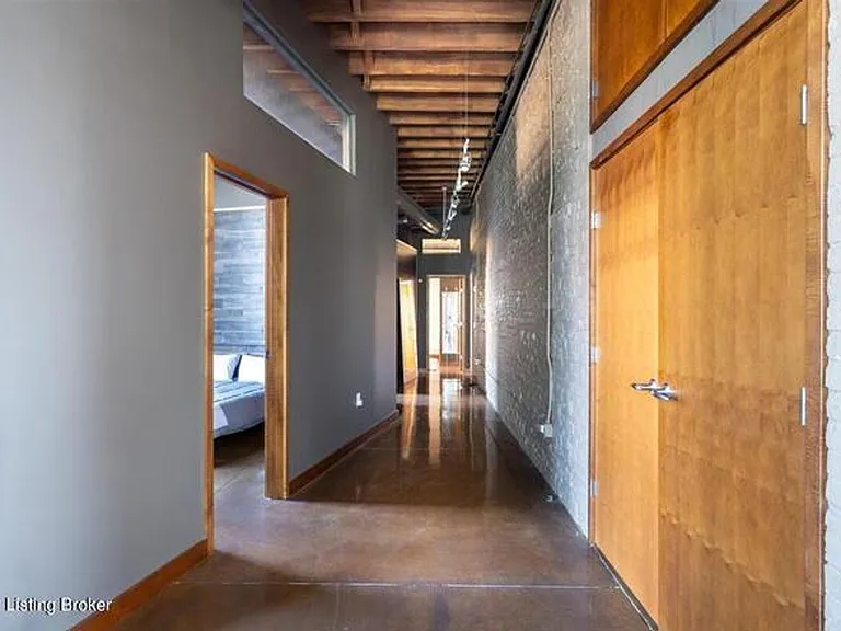 309 E Market St #313 — Photo 20