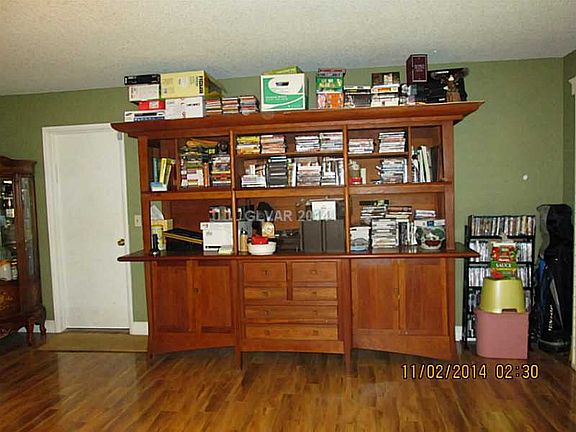 4th image of 6616 E Treadway Ln