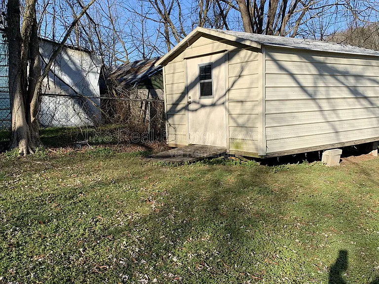 409 Longview Dr #B — Photo 9