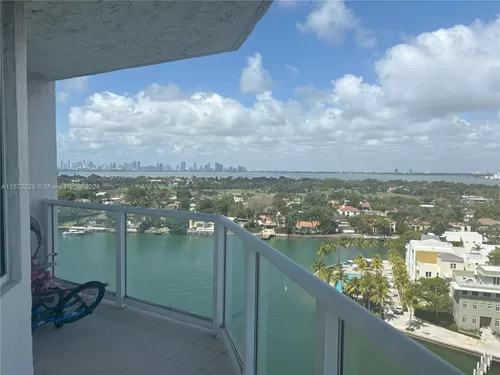 5900 Collins Ave Photo 1