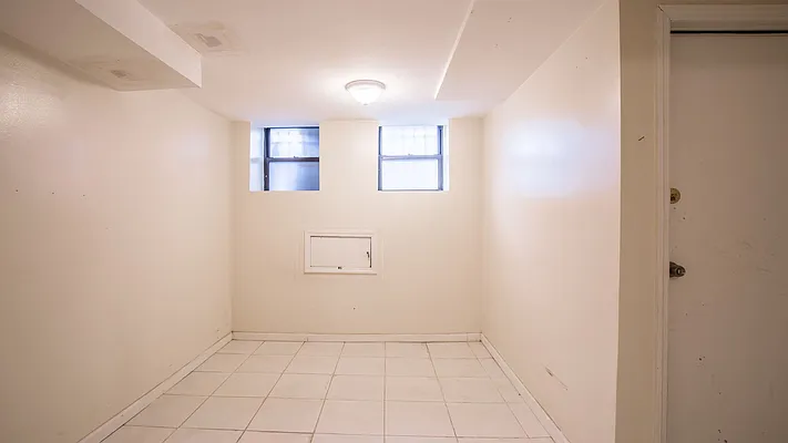 Rented by Nooklyn NYC LLC | media 47