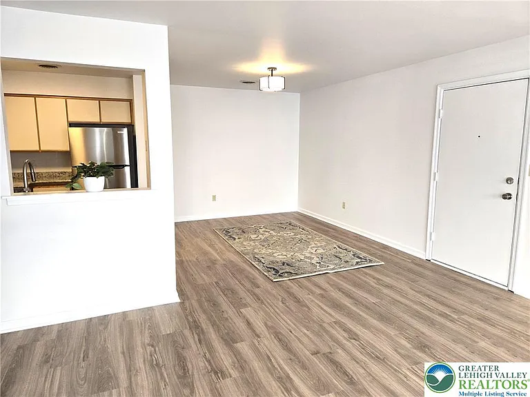 4747 Cheryl Dr — Photo 5
