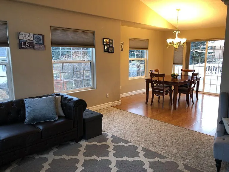 10 Bruyer Way — Photo 5