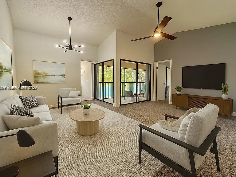 1044 S Independence Dr #1044I — Photo 4