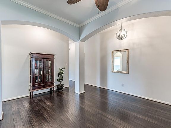 3rd image of 3907 Coral Shadows Dr