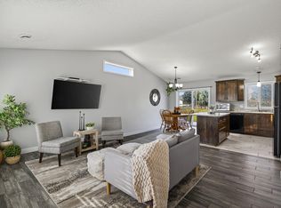 791 Park Brook Rd NW, Isanti, MN 55040