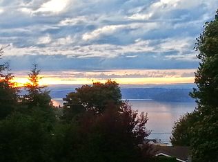 1002 SW 298th St, Federal Way, WA 98023