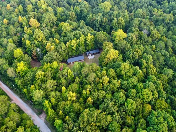 56 Lake Forest Dr, Abbeville, SC 29620