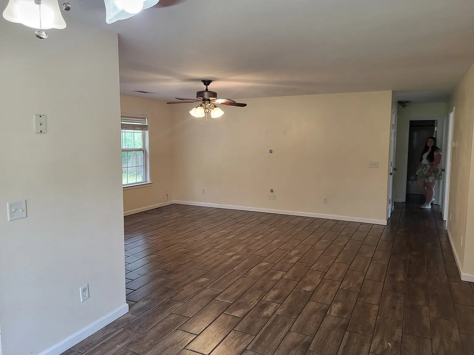 3 bed, 1250 sqft, $1,200 — Photo 3