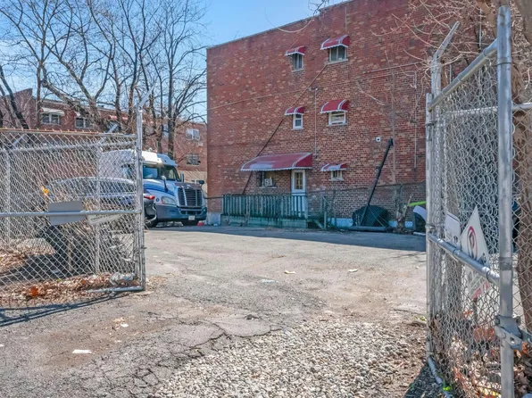 1910 Randall Avenue, Bronx, NY 10473