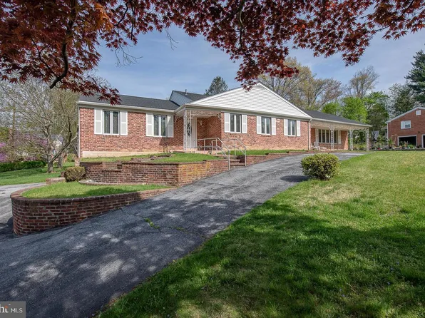 1000 Beech Rd, Wallingford, PA 19086