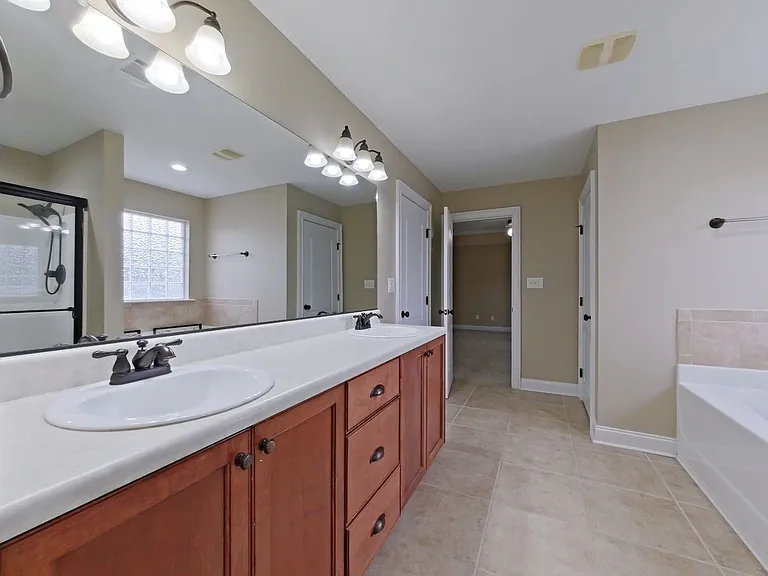 611 Baldwin Pl — Photo 23
