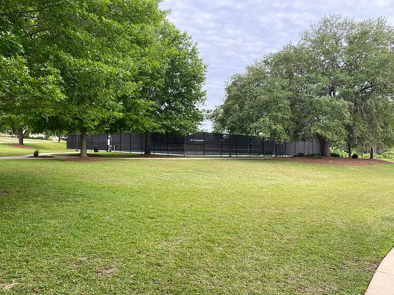 2549 Twain Dr — Photo 30