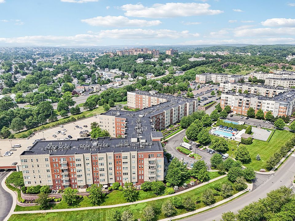 15 Minute Commute to Downtown Boston