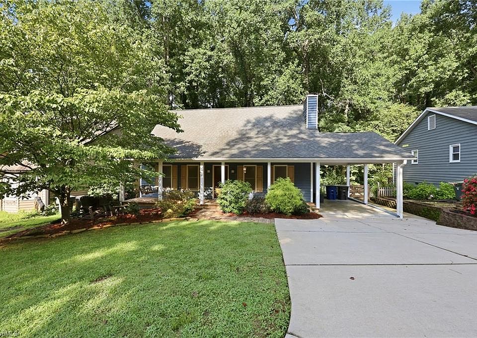 1st image of 4957 Lochraven Dr