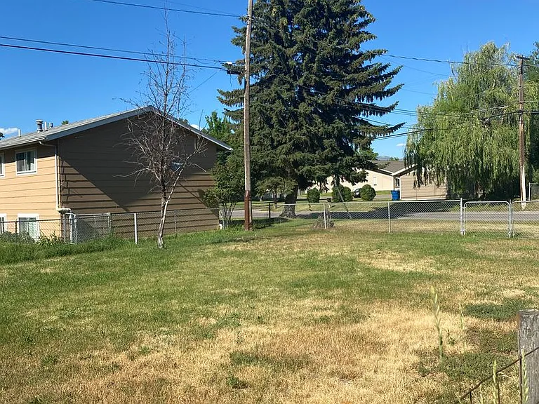2608 Cardinal Dr — Photo 18