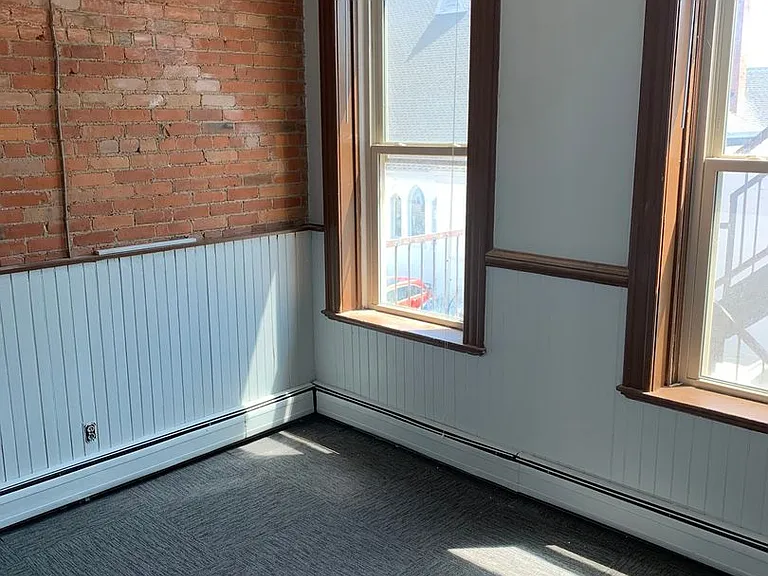 77-79 W Main St — Photo 27
