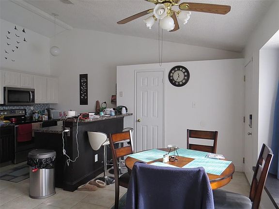 4th image of 4505 Queen Cir