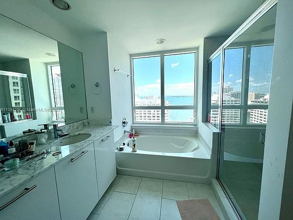5th image of 951 Brickell Ave APT 2110