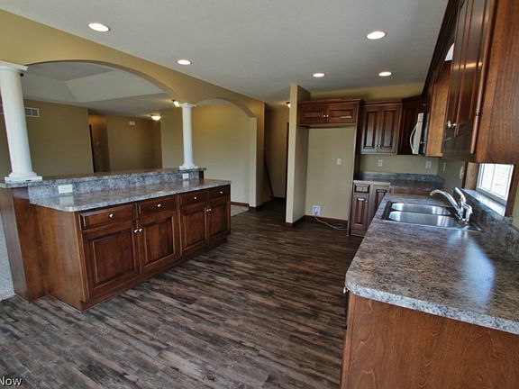 5th image of 4850 Northcrest Dr