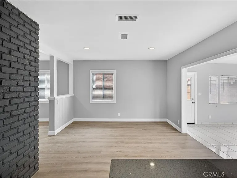 13808 S Catalina Ave — Photo 7