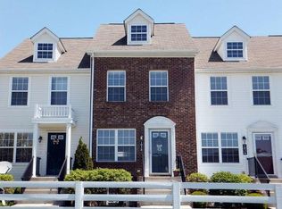 1028 Hartford Village Blvd #B, Columbus, OH 43228