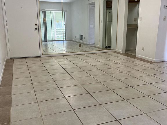 3rd image of 3550 NW 8th Ave APT 111