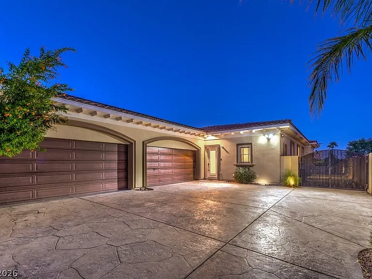 2780 El Camino Rd — Photo 4