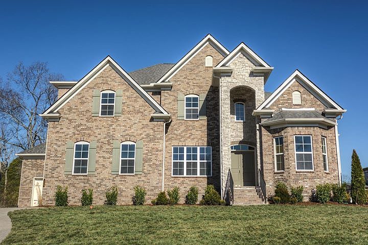 1st image of 325 Conoga Dr