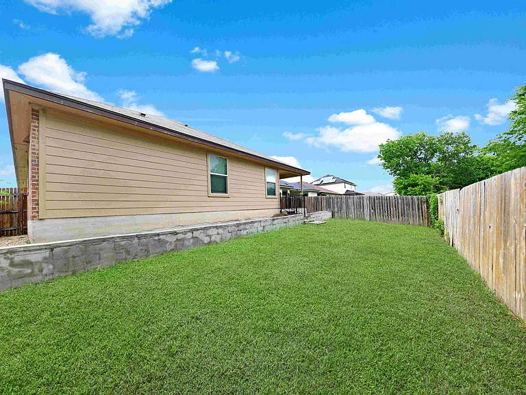 6305 Tess Rd — Photo 28