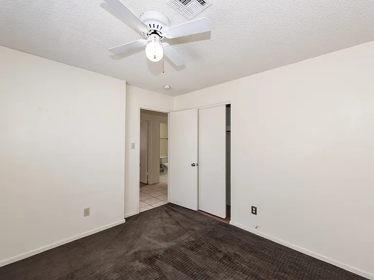 4598 W 18th Ln — Photo 5