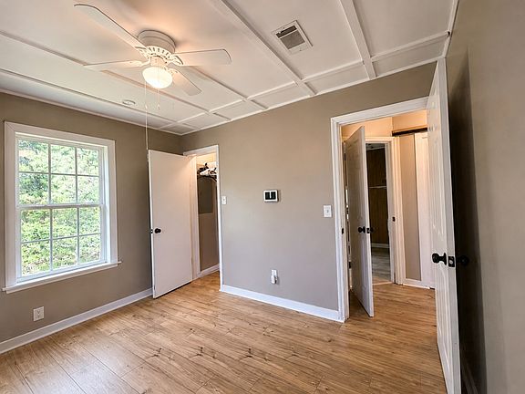 5th image of 2376 Old Milltown Rd