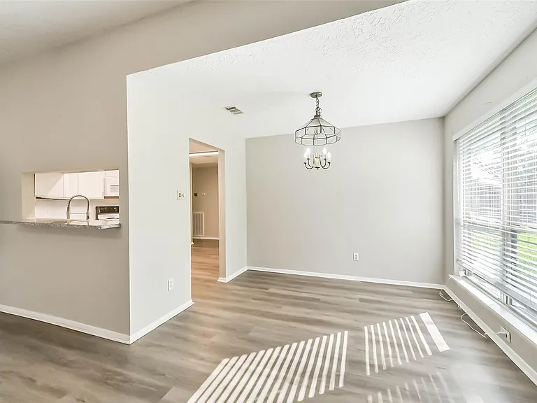 2406 Pilgrims Bend Dr — Photo 14